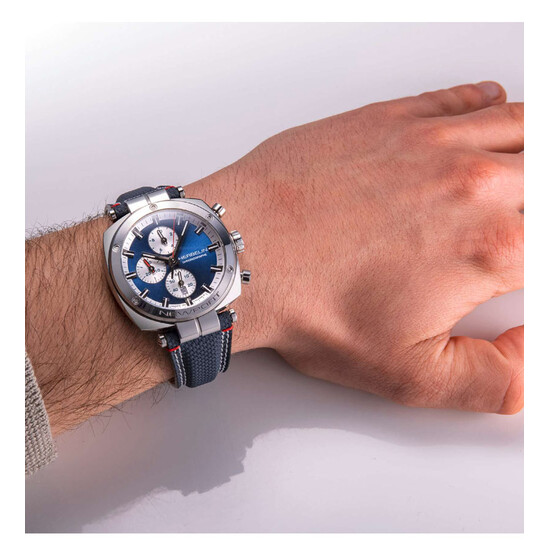 Herbelin Newport Heritage
na męskim nadgarstku