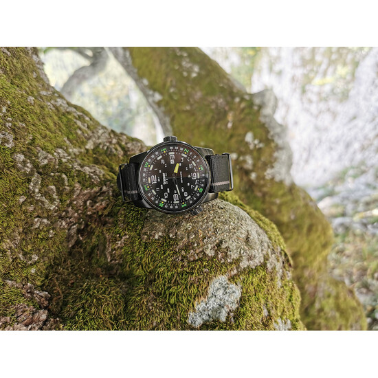 Zegarek z kompasem Traser