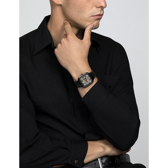 Zegarek z widocznym mechanizmem RADO