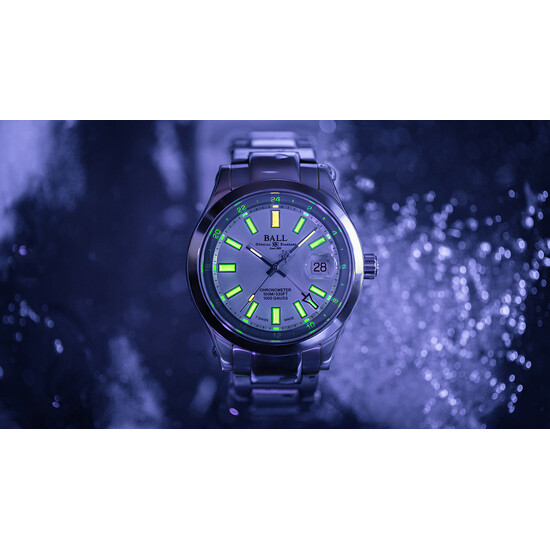 Zegarek z gazem trytowym