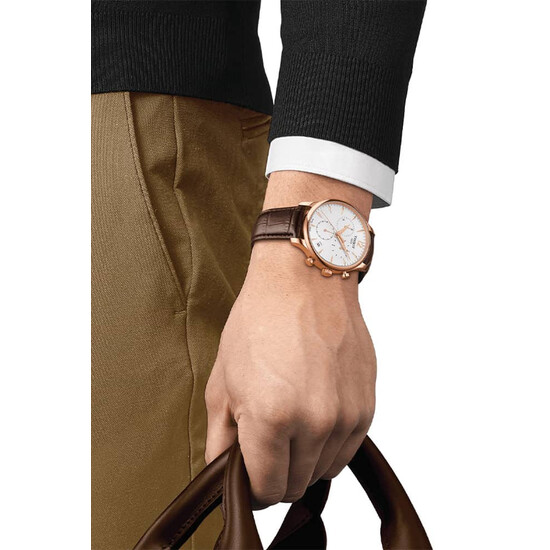 Tissot Tradition Chronograph na ręku