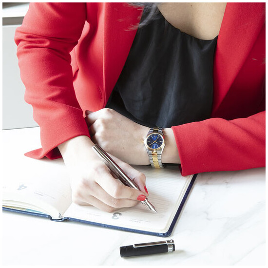 Elegancki zegarek damski z niebieską tarczą Festina