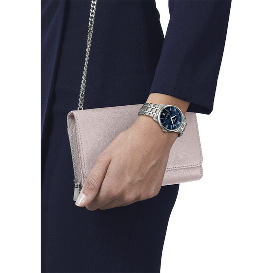 Zegarek Tissot na nadgarstku