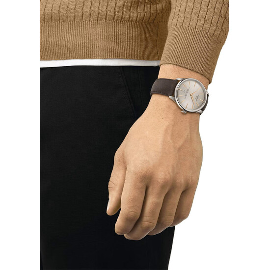 Męski Tissot na nadgarstku