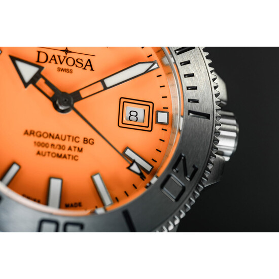 Zegarek nurkowy z datownikiem Davosa