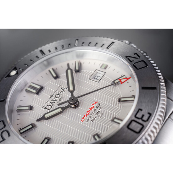 Zegarek nurkowy z obrotowym bezelem Davosa