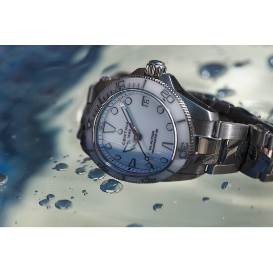 Zegarek damski z białą tarczą Certina