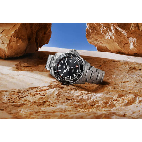 Szwajcarski zegarek Longines GMT