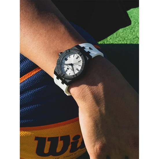 Maurice Lacroix z materiału TIDE