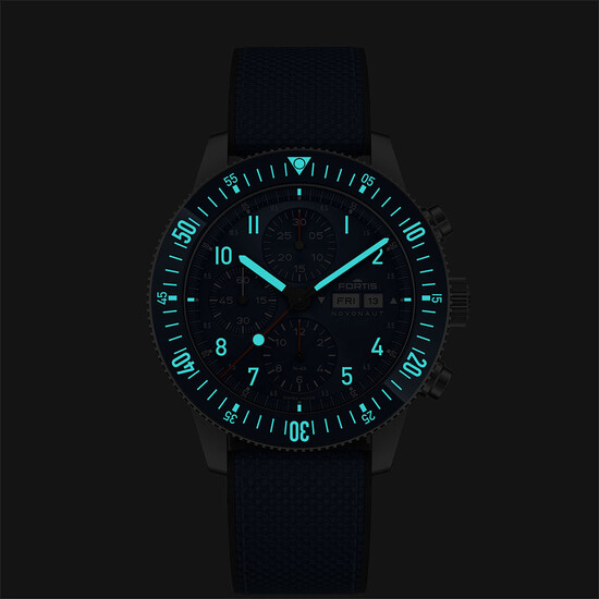 Zegarek widoczny w ciemności Fortis