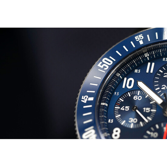 Zegarek z obracającą się ramką Fortis