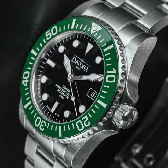 Stalowy zegarek Davosa