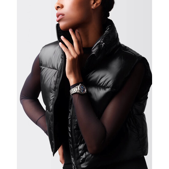 Zegarek Longines na nadgarstku