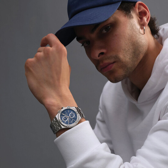 Zegarek męski Maurice Lacroix na ręku