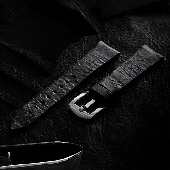 Pasek wykonany z odrestaurowanej antycznej skóry