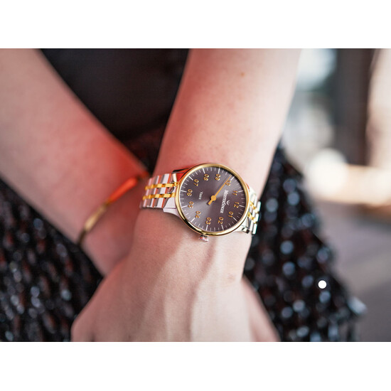 MeisterSinger Yaara na ręku