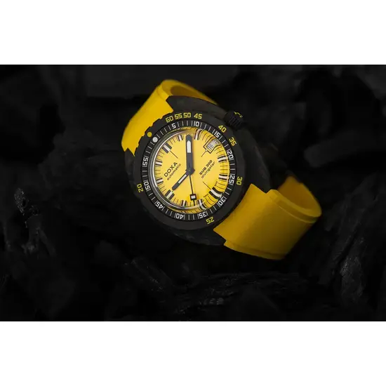Doxa SUB 300 Carbon