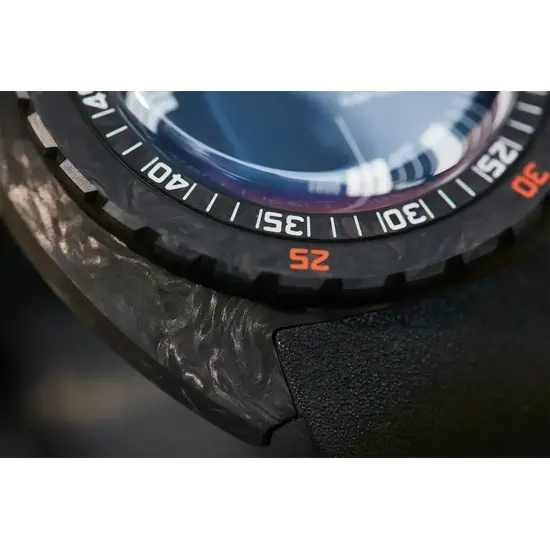 Zegarek z pierścieniem bezdekompresyjnym Doxa SUB 300