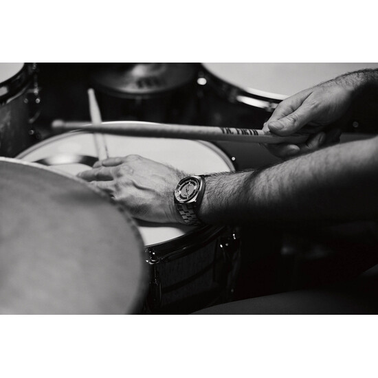 Zegarek Fortis na ręku