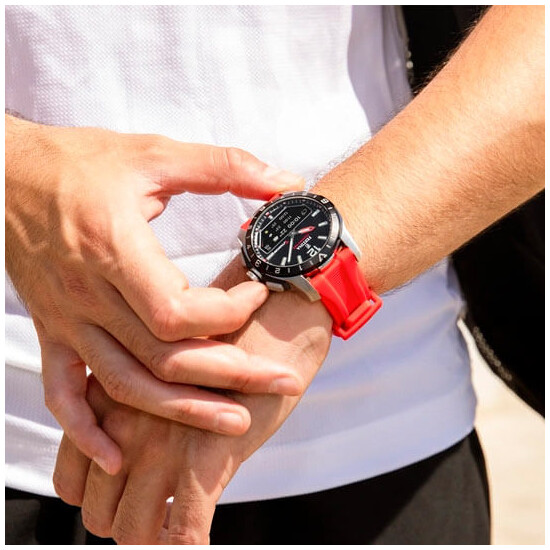 Festina zegarek na nadgarstku