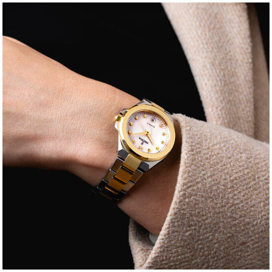 Zegarek Festina Mademoiselle na ręku