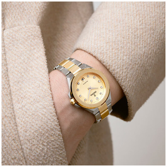 Festina zegarek na nadgarstku