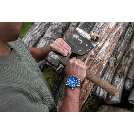 Zegarek z podświetleniem trytowym Vostok Europe Energia