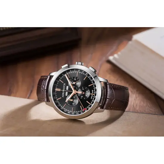 Czarna tarcza w zegarku Aerowatch Les Grandes Classiques Chrono Quartz A 89992 AA03
