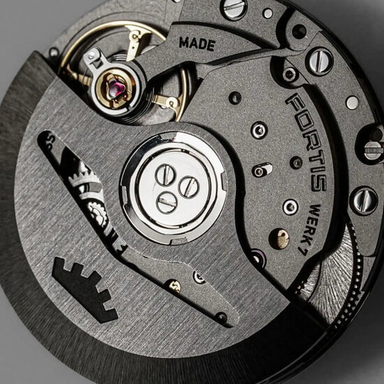 Mechanizm WERK 7 Automatic Manufacture