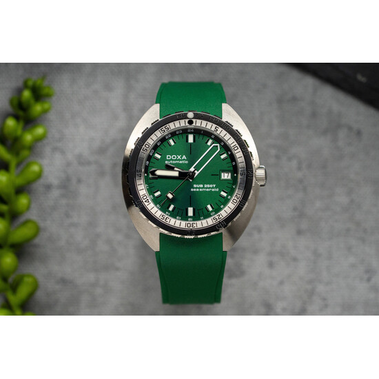 Doxa SUB 250T GMT Sea Emerald 855.10.131.26