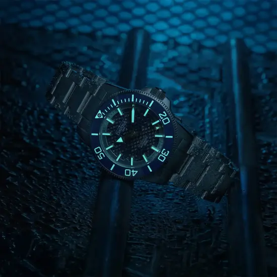 Podświetlenie zegarka Davosa Argonautic 41 Shark Diver Limited Edition