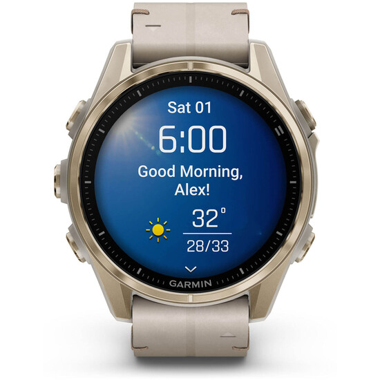 Garmin Fenix 8 z ekranem powitalnym na każdy dzień