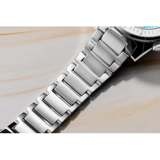 Błyszcząca bransoleta w zegarkach Squale Matic