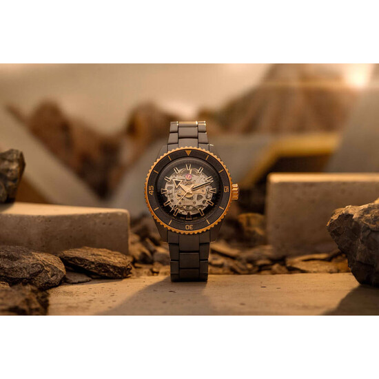 Rado Captain Cook High-Tech Ceramic Skeleton R32192152