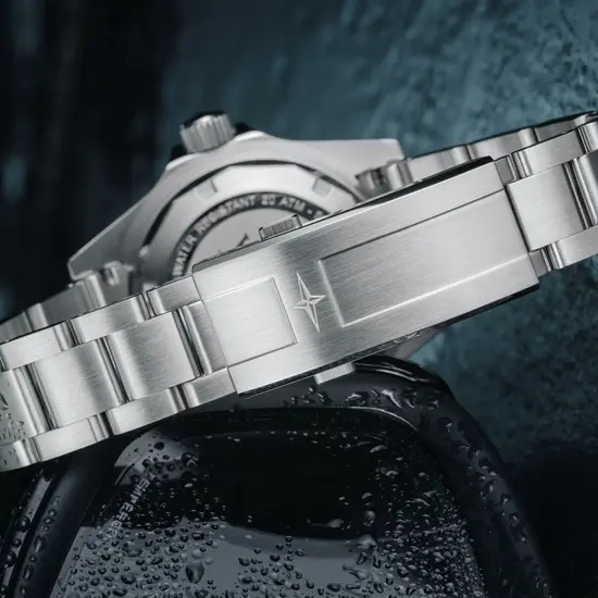 Zapięcie bransolety w zegarku Davosa Ternos Diver 161.552.50