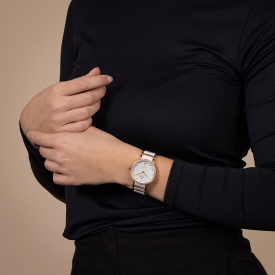 Zegarek Rado Centrix na ręku