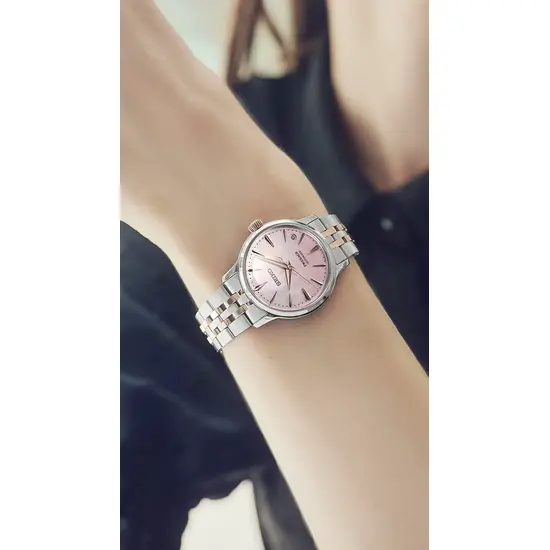 Zegarek Seiko Presage Cocktail Time Limited Edition SRPM06J1 na ręce