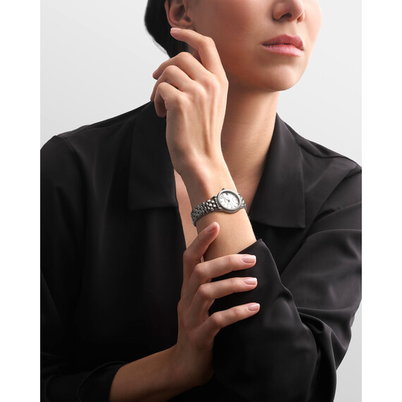 Longines Flagship Automatic L4.274.4.12.6 na damskim nadgarstku