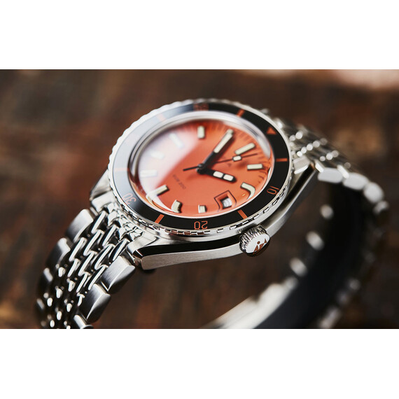 Elegancki zegarek nurkowy Doxa SUB