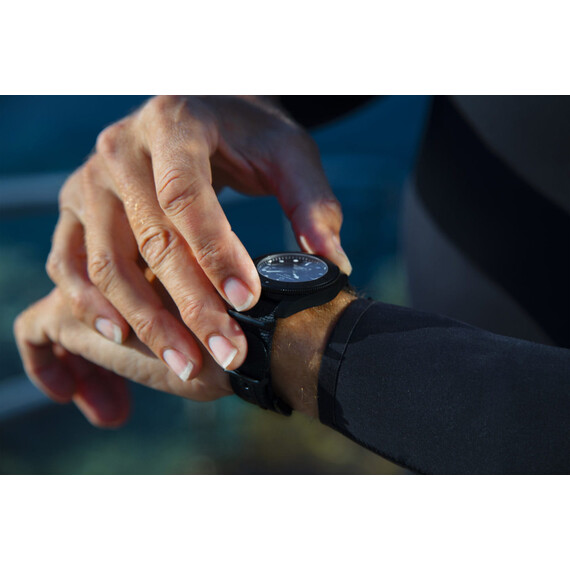 Zegarek Certina na nadgarstku