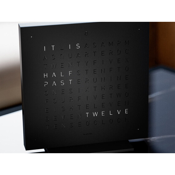 Elegancki budzik Qlocktwo Deep Black