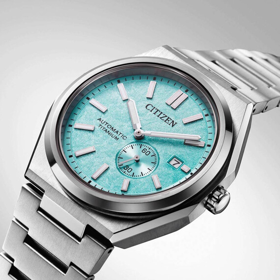 Zielona tarcza w zegarku Citizen Mechanical NJ0180-80M
