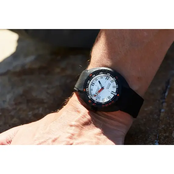 Nurkowy zegarek naręczny Doxa SUB 300 Carbon