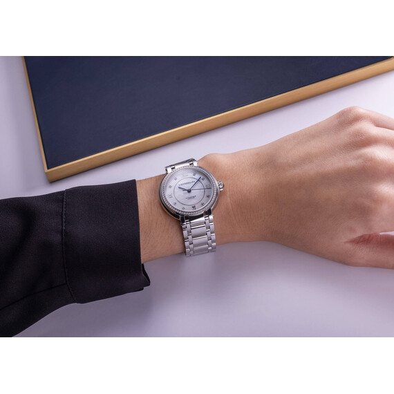 Zegarek Herbelin na nadgarstku