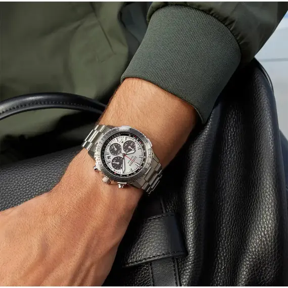 Zegarek Citizen Promaster Navihawk CA4660-61A na ręce