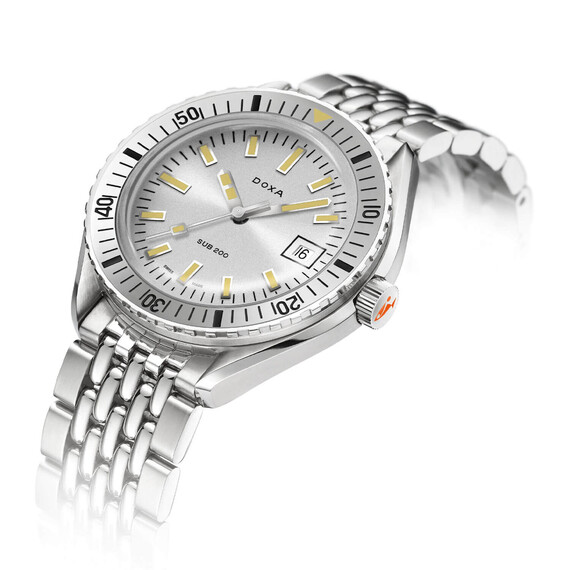 Zegarek Doxa SUB 200 ze srebrną tarczą