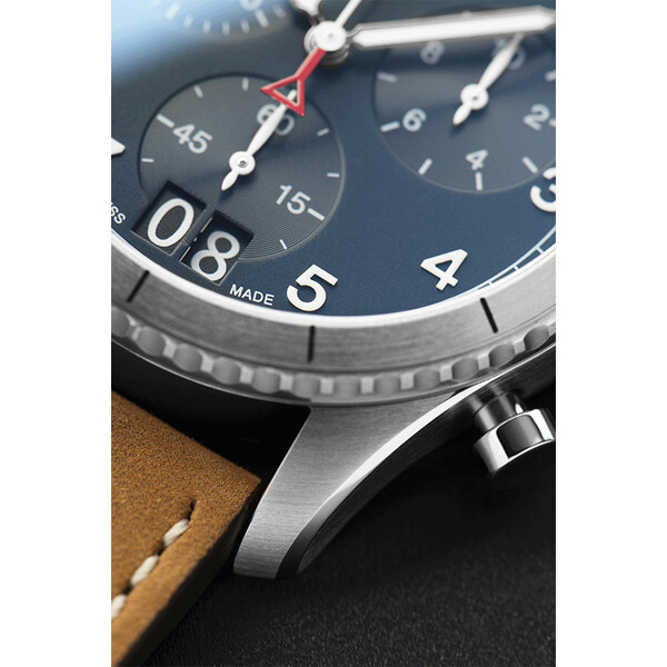 Zegarek z dużym datownikiem Alpina Big Date