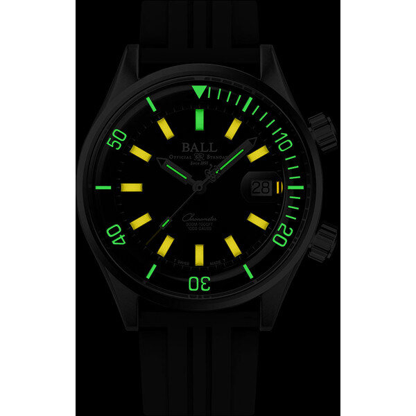 Podświetlenie tarczy w zegarku Ball Engineer Master II Diver Chronometer