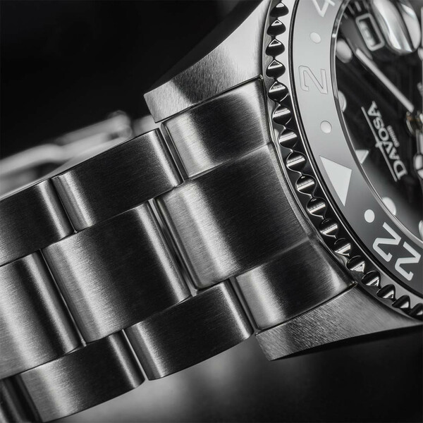 Stalowa bransoleta w zegarku Davosa Ternos Ceramic GMT Automatic 161.590.70