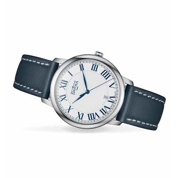 Damski zegarek z niebieskim paskiem skórzanym.